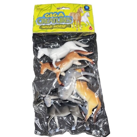 New Vintage 2002 Plastic Miniature Horses Toy 3 in H Miniature. Lot of 5 - Picture 1 of 7